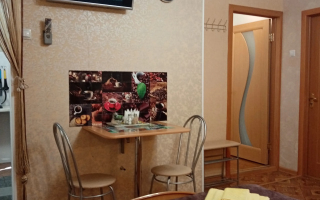 Komfortnaya Studiya V Chastnom Domovladenii Vozle Vokzalov Flat