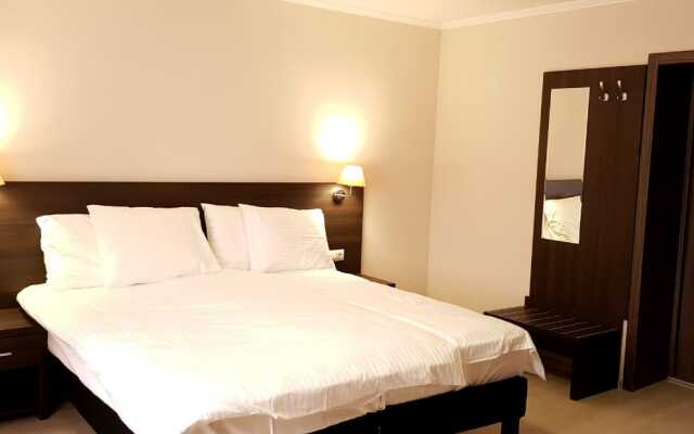 Boris Beef Hotel