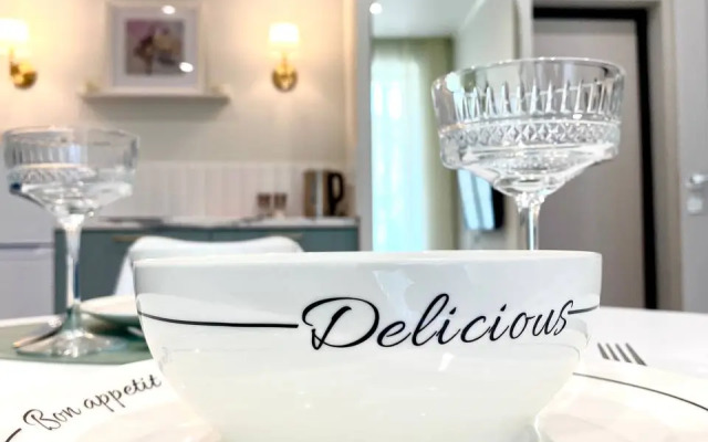 Uyutnaya S Sovremennym Remontom Flat