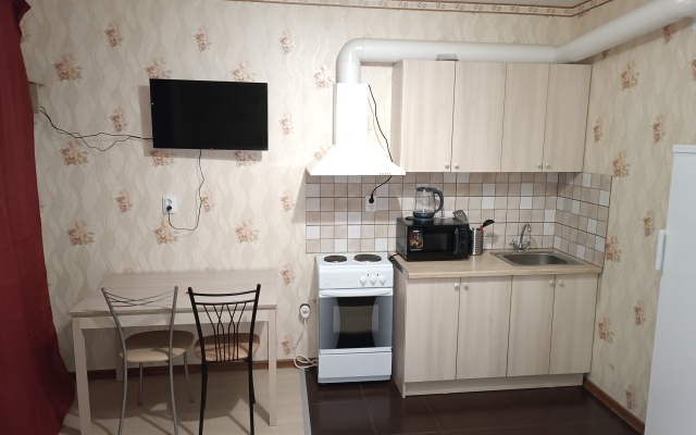 Studiya Na Yekaterinenskoy 6/1 Apartments