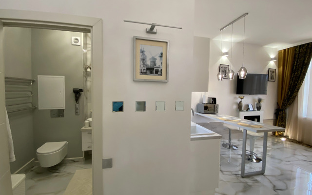 Апартаменты в современном стиле с камином