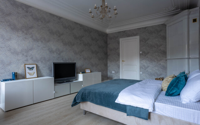 MyhomeYourhome Na Vereyskoy 2/60 Apartments