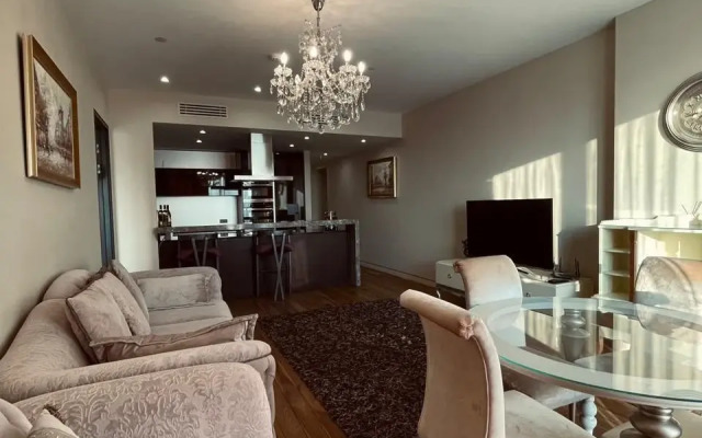 Апартаменты Двухкомнатные МФК ОКО