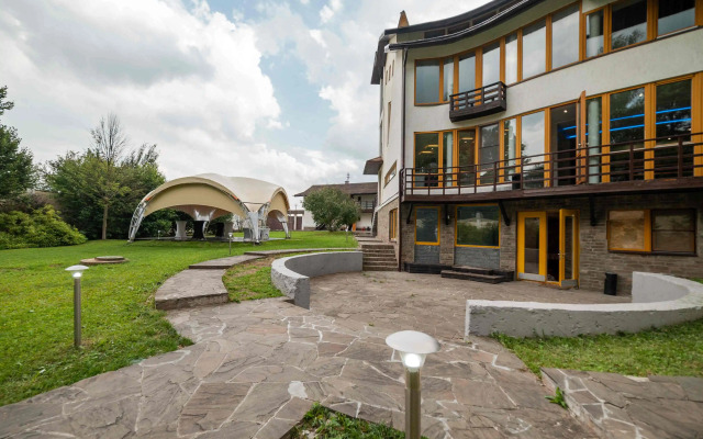 Shato Snegiri Private house