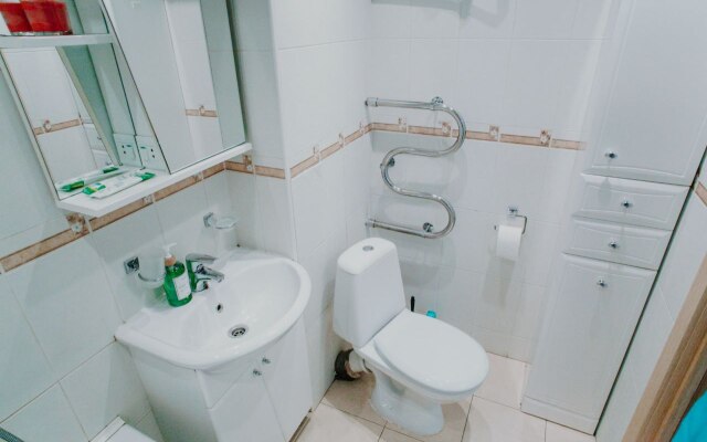 Апартаменты около Академической вблизи парка