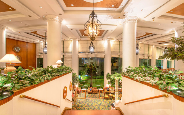Montien Riverside Hotel Bangkok