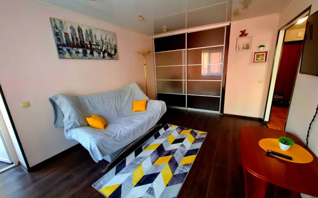 Uyutnaya kvartira v tsentre goroda Flat