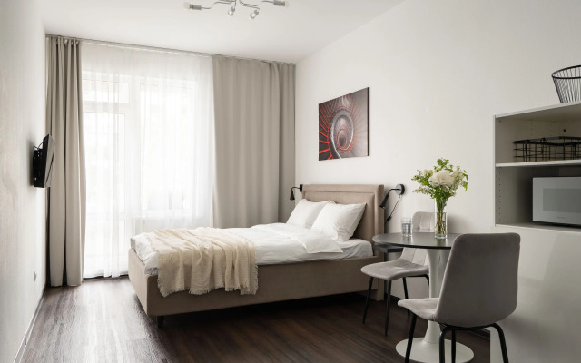 Ryadom S Ligovskim Prospektom Na Ulitse Tosina Apartments