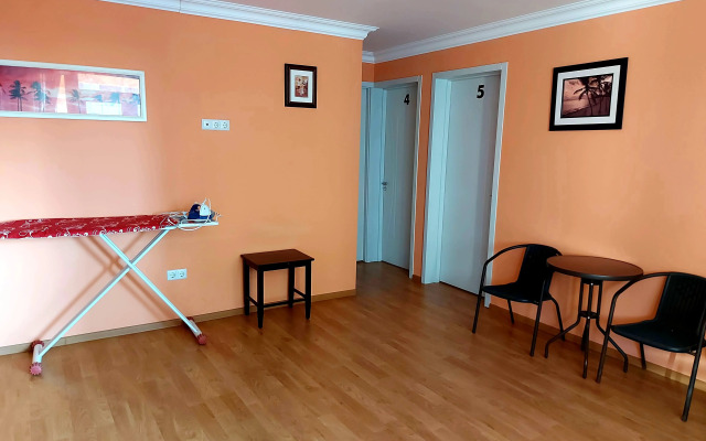 California Guest House