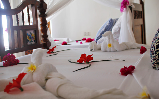 Aya Beach Bungalows Hotel