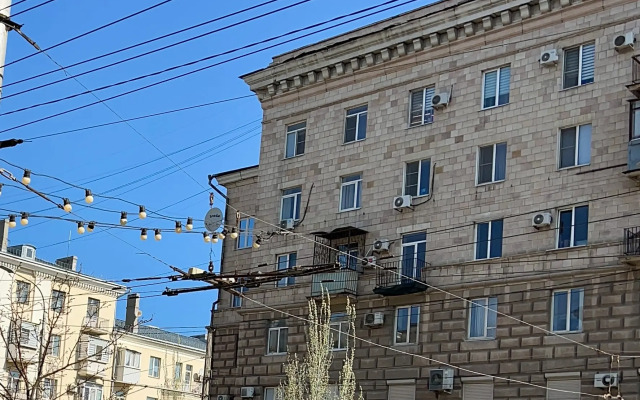 Prostornie V Tsentre Volgograda Apartments