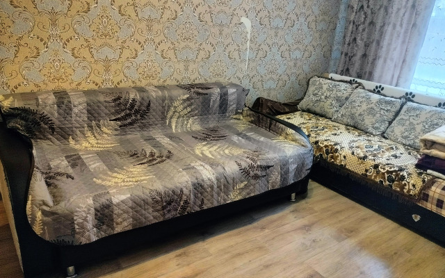 Квартира Двухкомнатная 6-й микрорайон