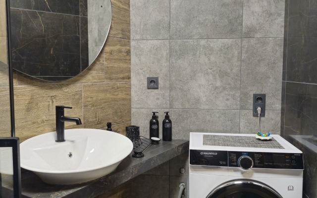 Апартаменты Люкс с Видом на Площадь Победы