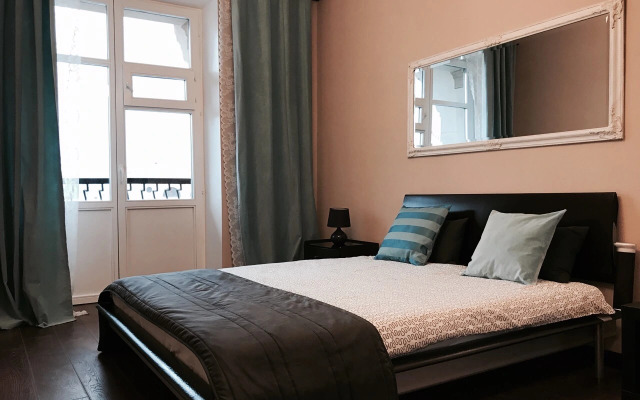Studiya S Otdelnoy Spalney V Rayone Vokzal Apartmentsa