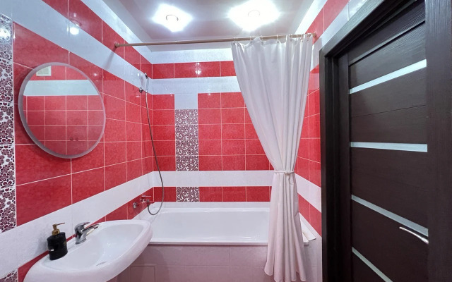 Na Ulitse Karyernaya 24 Flat