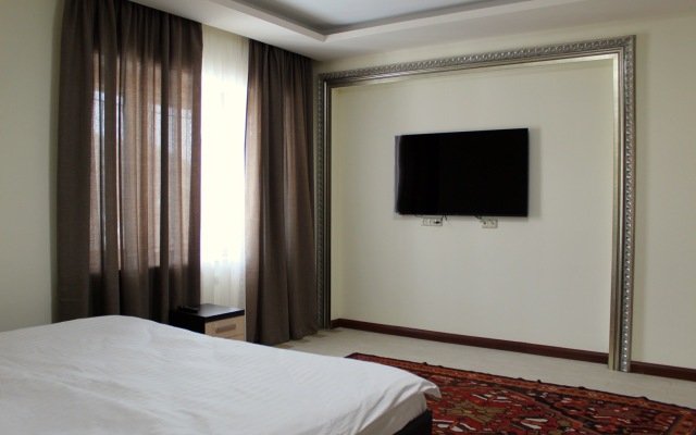 Vila Plaza Guest House