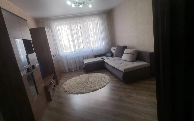 3-Kh Komnatniye Apartment