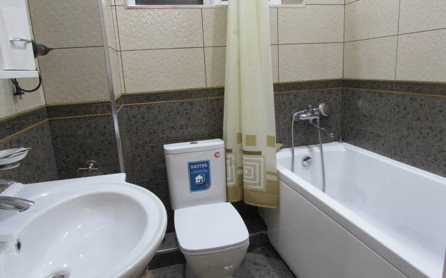 Dvukhkomnatnaya Bolshaya 41 Zhemchuzhina Kaspiya Flat