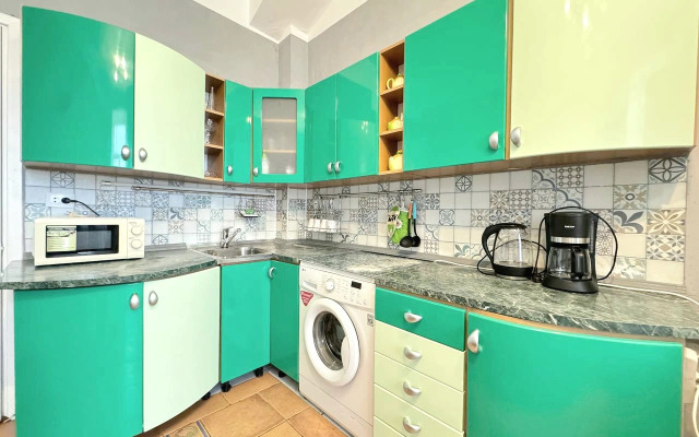 Квартира Трехкомнатная в Центре на Весенней напротив Драмтеатра