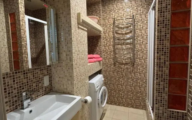 Apartamenty Sutki VIP c panoramnym vidom na reku na Urickogo 62
