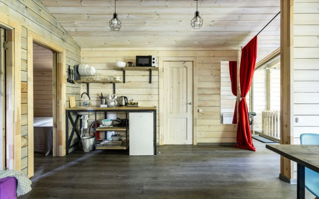 Частный дом у озера Кипень