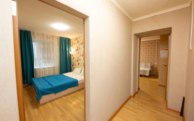 Квартира 2 комнатная квартира улица Республики 92