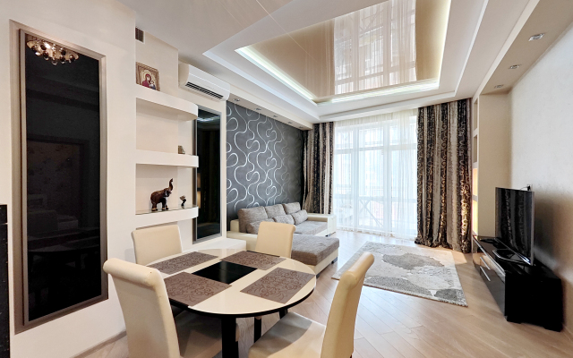 Апартаменты Евротрешка с видом на море