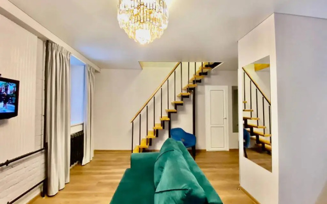 Paradeaparts na Pervomayskoy 13A 1 Apartments