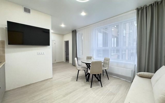 Apartments Shestimestnaya Trekhkomnatnaya Kvartira V Tsentralnom Rayone Zhk "divny Kvartal"