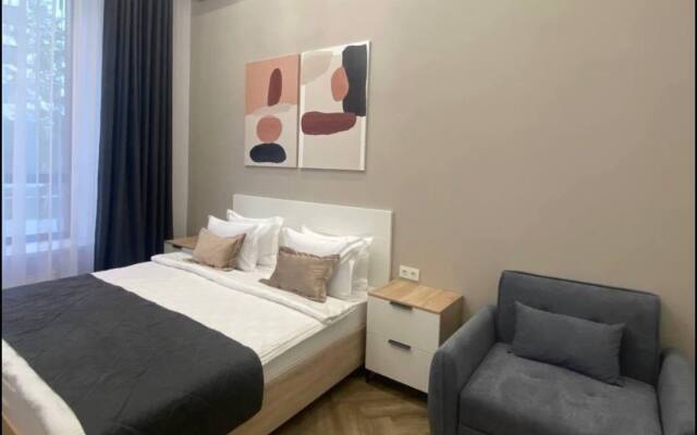 Hotel Five Hotel