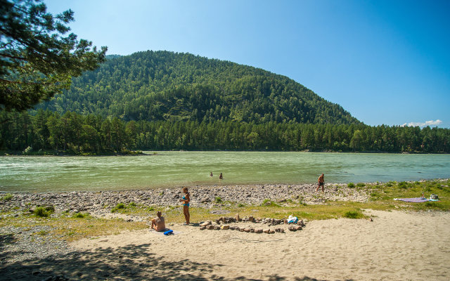 Altaj Bereg V Goraah Na Beregu RekiHotel