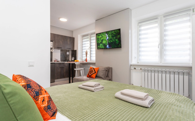 Studiya Westrooms V Tsentre U Severnogo Vokzala (3) Apartments