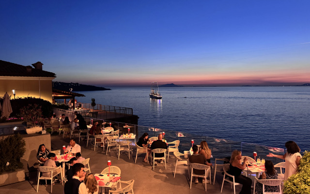 Отель Corallo Sorrento