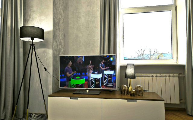 Tsentr Legendarny Dom Pod Shpilem | Ogromnaya Tryoshka Apartments