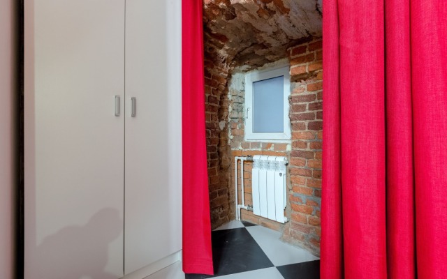 Апартаменты на Набережной Макарова 16 (1)