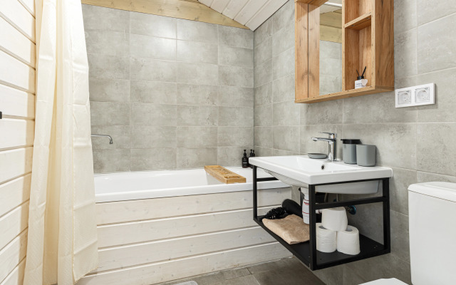 Частный дом семейный с баней