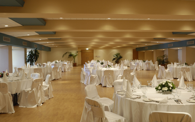 Constantinou Bros Athena Royal Beach Hotel