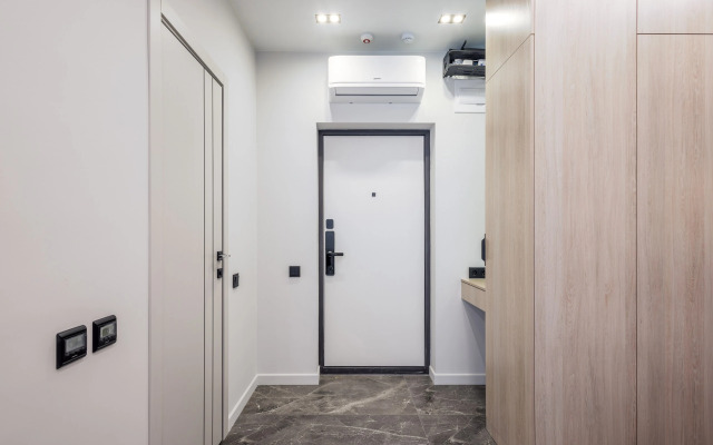 Квартира с бассейном на территории МореСолнцеАпарт