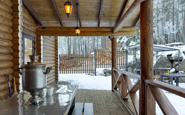 Частный дом У друзей сруб