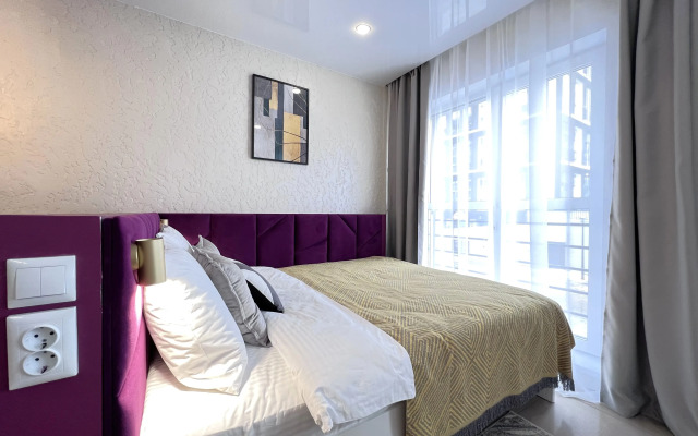 Studiya U Samogo Berega Reki Apartments