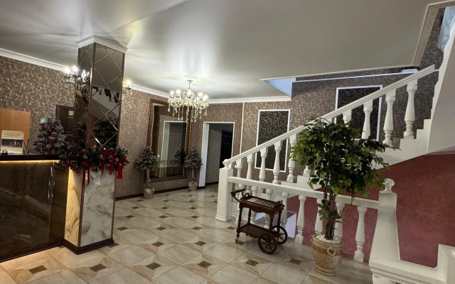 Stary Zamok Hotel