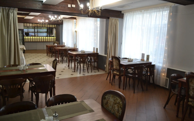 Emerald Hotel