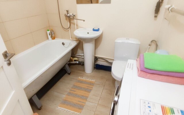 Na Tsvetochnom Bulvare U Parka Pobedy Apartments