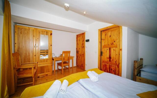 Alpenhaus Hotel Kazbegi