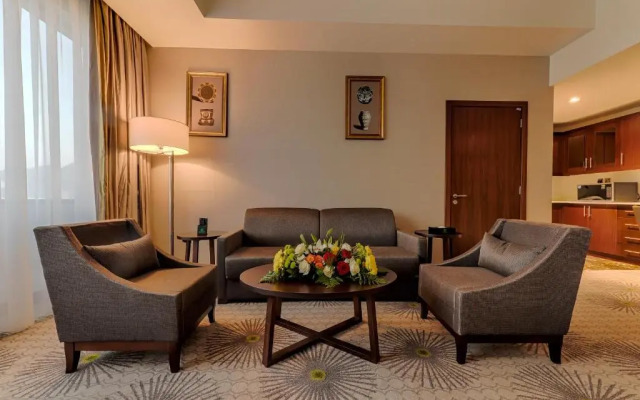 Отель Makkah Al Aziziah Suites