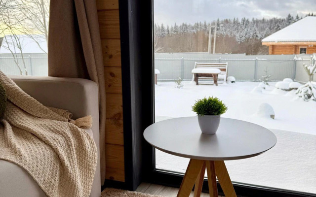 Частный дом Уютный  в Изумрудном