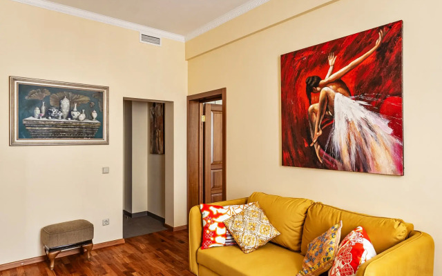 Уютная квартира  на Тверской, вблизи Патриарших прудов, метро Маяковская