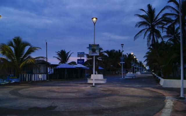 Отель Oasis Cuyutlán by Rotamundos