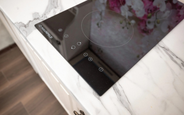 Krasivyi v stile "Provans" u morya v ZhK "Barselona Park" Apartment