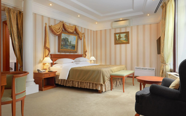 Бутик-Отель Автор